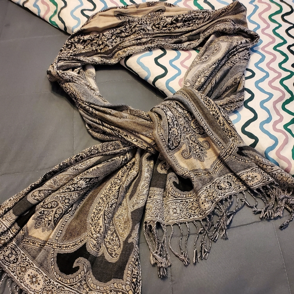 Paisley Knit Scarf
